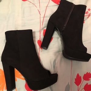 Peep toe Booties